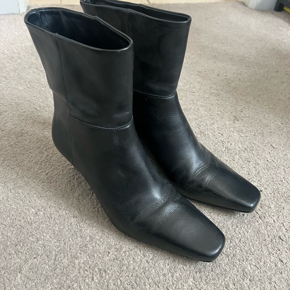 Reformation Shoes - Reformation Ramona Ankle Booties